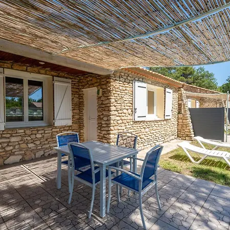 Pretty Provencal House La Roque-sur-Pernes