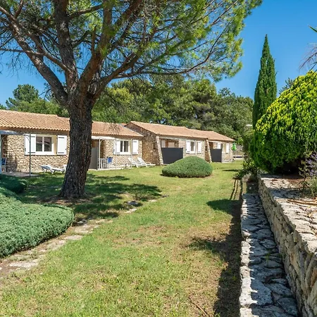 Pretty Provencal House * La Roque-sur-Pernes